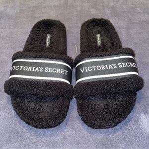 Victoria’s Secret Fuzzy Slide Slippers Black – Women’s Cozy House Shoes – M/L
